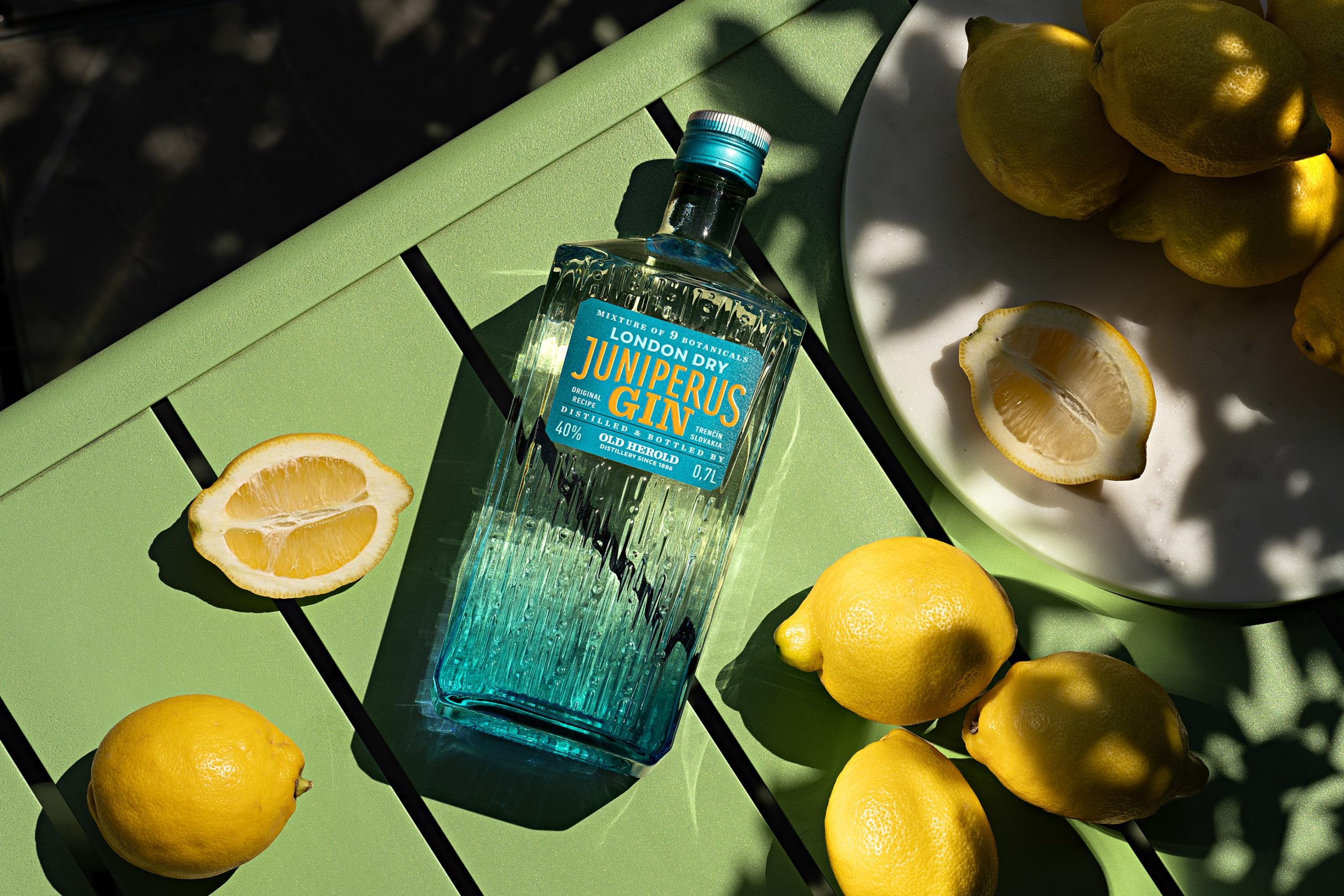 gin-lemons-scaled